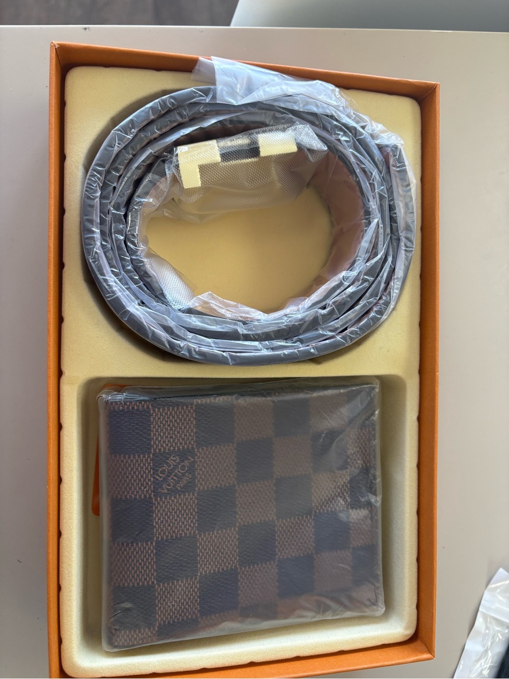 Source Unknown Brown Checkered Belt and Wallet Gift Set